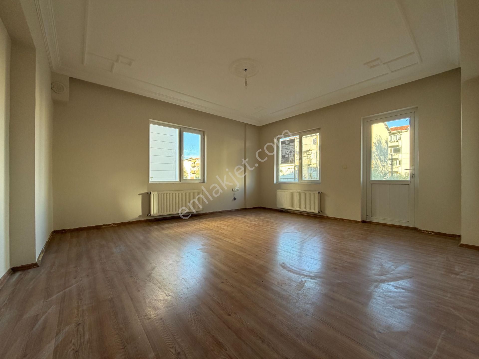 Merkezi Konumda Ferah 3+1 Kiralık Daire - Görsel 13