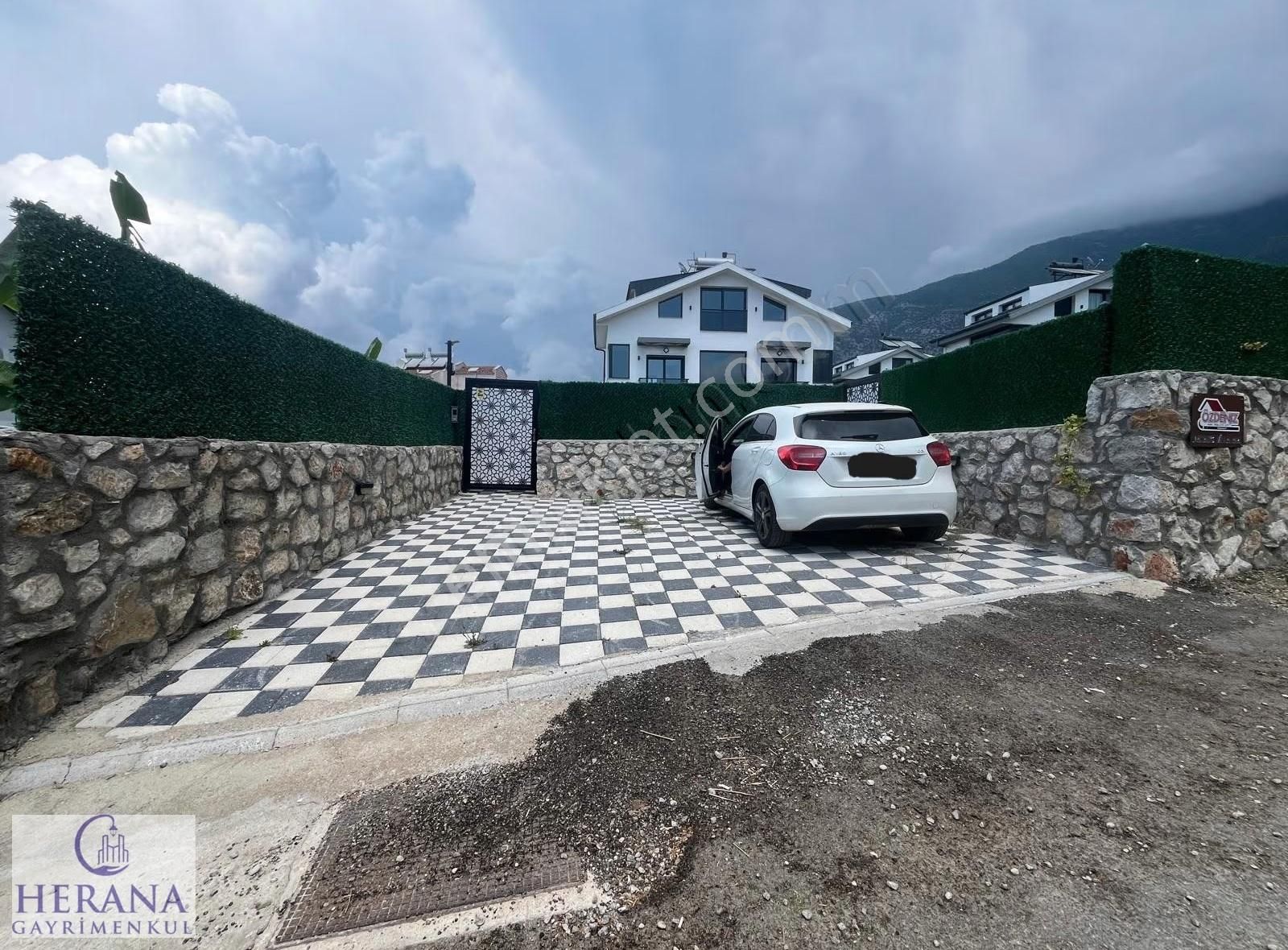 Ölüdeniz'de Tam Müstakil Satılık Villa - Görsel 11