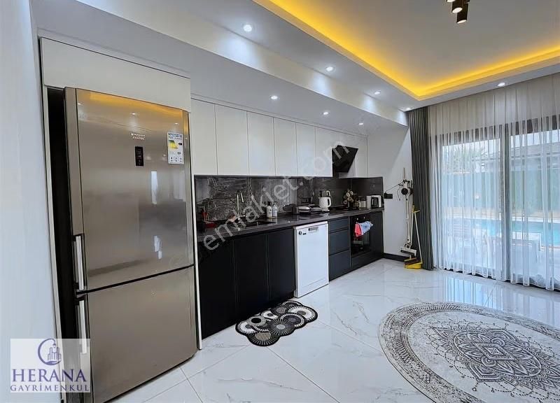 Ölüdeniz'de Tam Müstakil Satılık Villa - Görsel 16