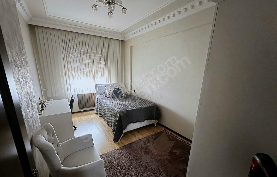 Fetih Cad Cepheli İl Jandarma Yakını Satılık 4+1 Arakat Daire - Görsel 14