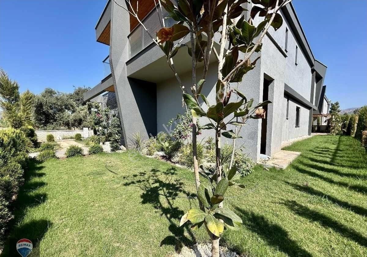 Yeni Gözde Kuyulu’da Özel Tasarım Villa | 4+1 | 300 M² Net | 640m² Arsa |40 M2 Özel Havuz - Görsel 16
