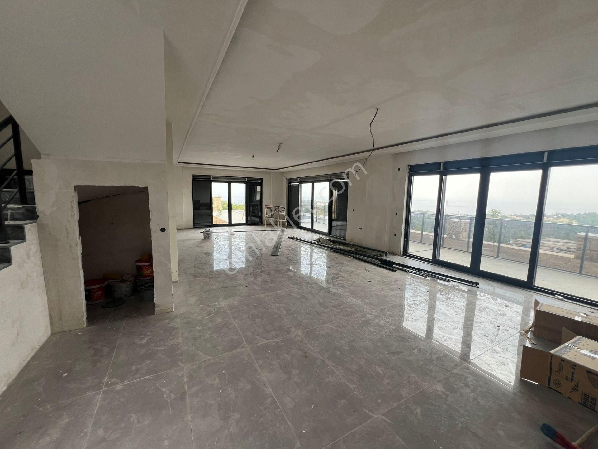 İncekum'da Panoramik Deniz Manzaralı Satılık 6+1 Müstakil Villa - Görsel 11