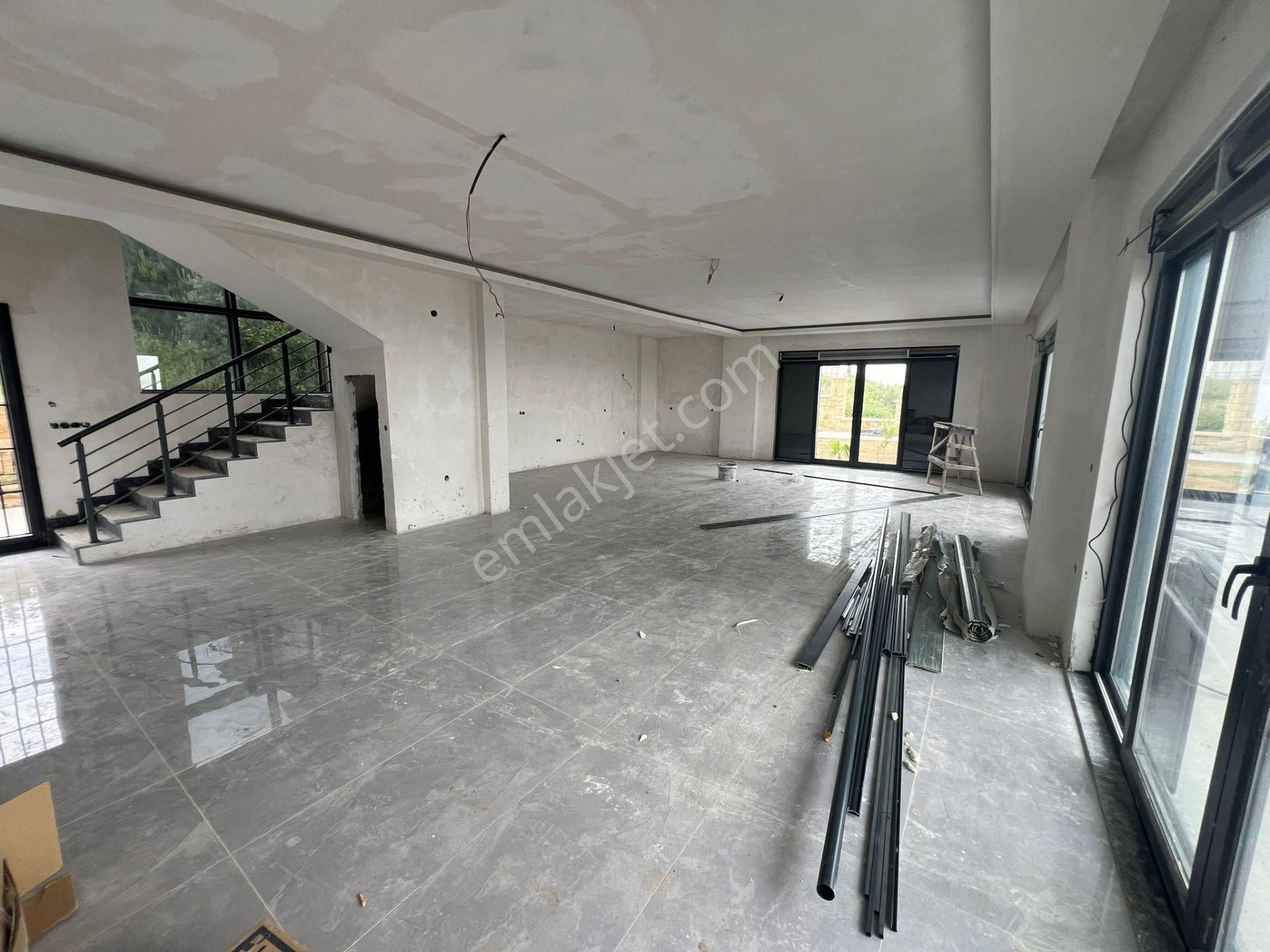 İncekum'da Panoramik Deniz Manzaralı Satılık 6+1 Müstakil Villa - Görsel 9