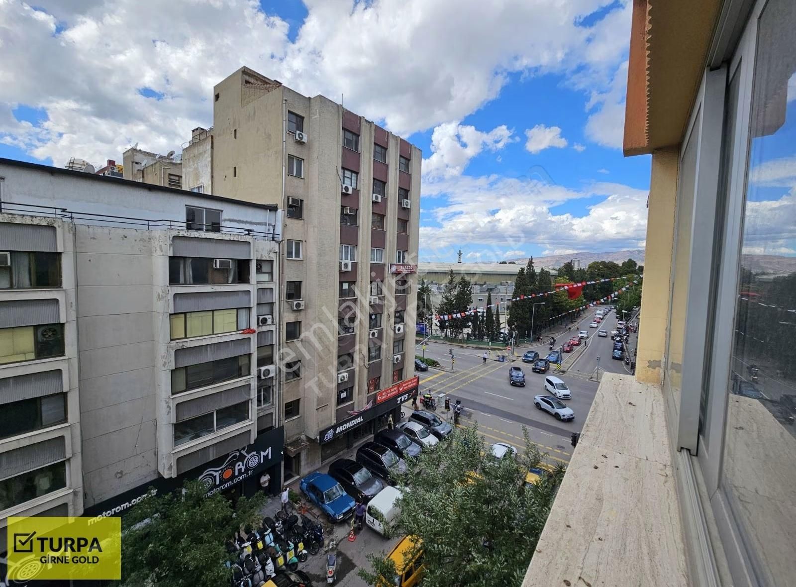 Basmane'de Tüm Sektörlere Uygun 640 M² Tek Parça Kiralık Ofis - Görsel 1