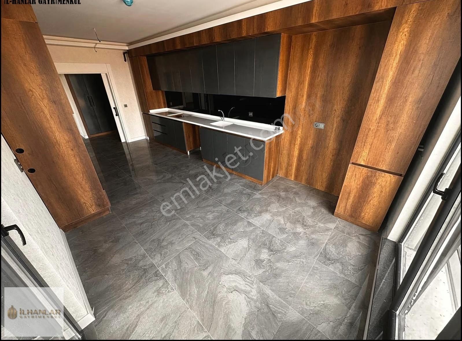 Pamuklarda Görülmemiş Sıfır 3+1 Geniş Katta Satılık Daire - Görsel 6