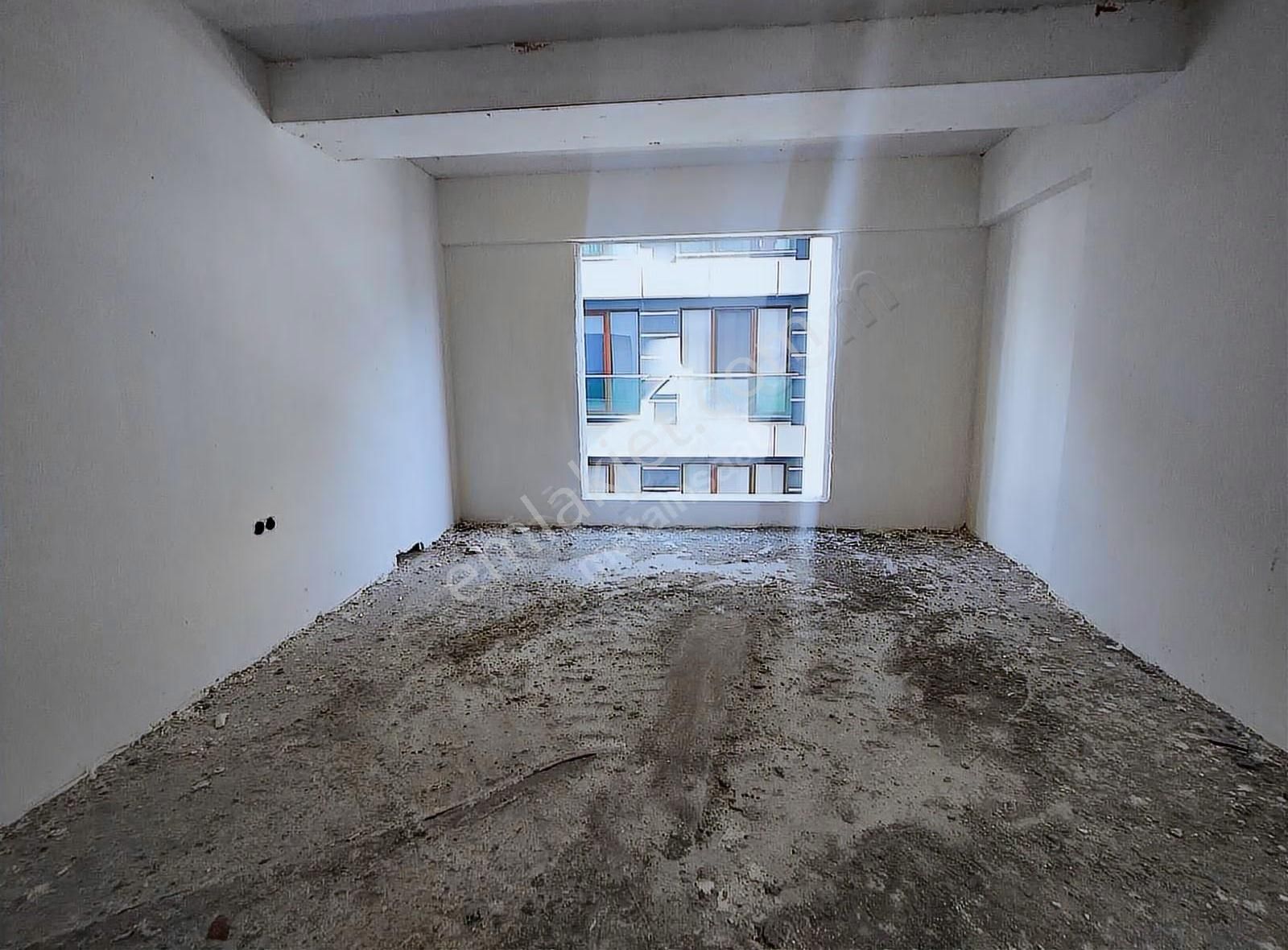 Küçükçekmece Cennette Satılık 100.m2.daire.2+1-7.250.000.tl