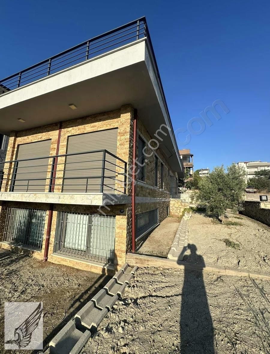 Sıgacık Akkum Denize Yakın Konumda 360m2 Arsa İçinde Villa - Görsel 11