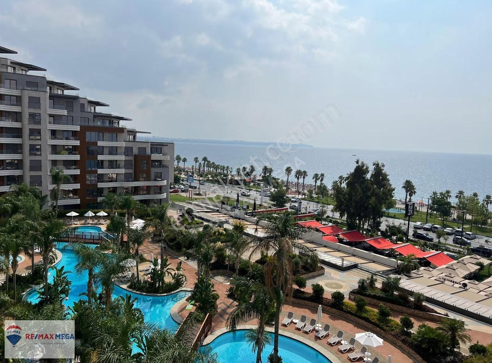 Denize Sıfır Sun Is Blue Resıdence Full Deniz Manzaralı 3+1daire - Görsel 8