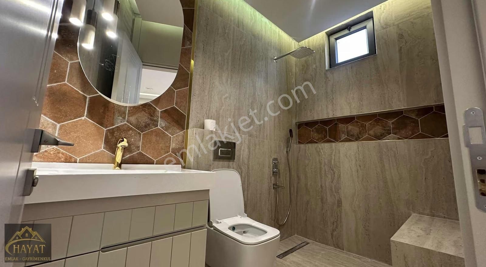 Döşemealtı Merkezde 3+1 Geniş Villa - Görsel 9