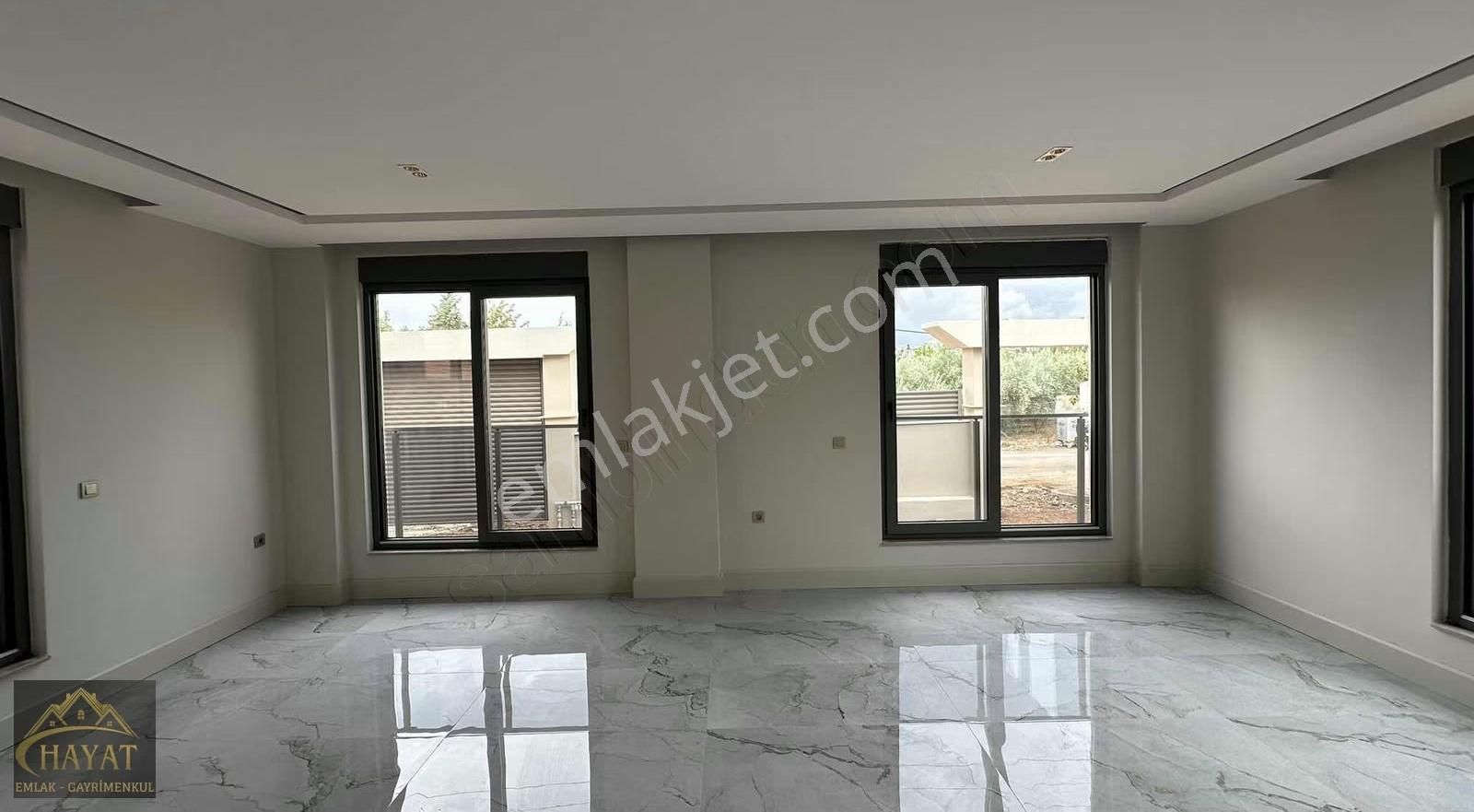 Döşemealtı Merkezde 3+1 Geniş Villa - Görsel 4