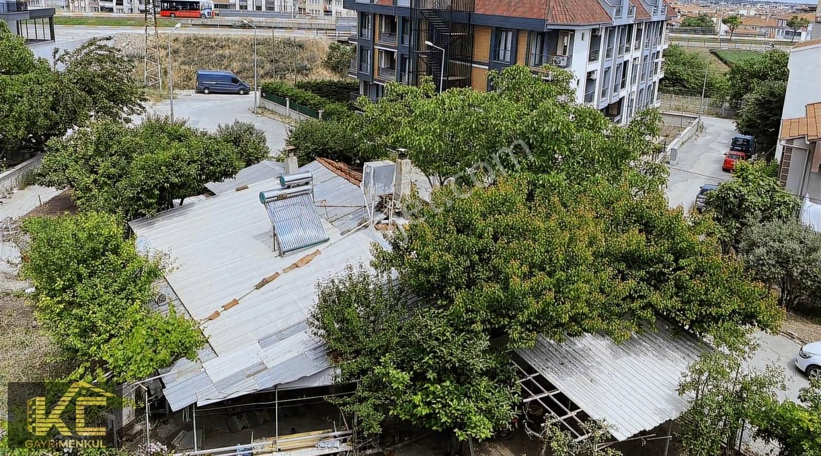 Kc 'den Yıldız Mh.il Jandarma Karşısı Eşyalı Ayrı Mutfak 1+1 - Görsel 2