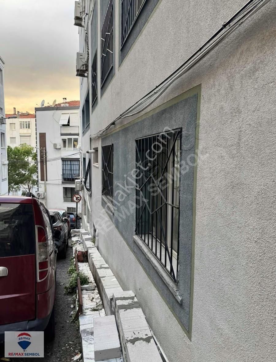 Mithatpaşa Mahallesinde 202 Sokakta Satılık 3+1 - Görsel 8