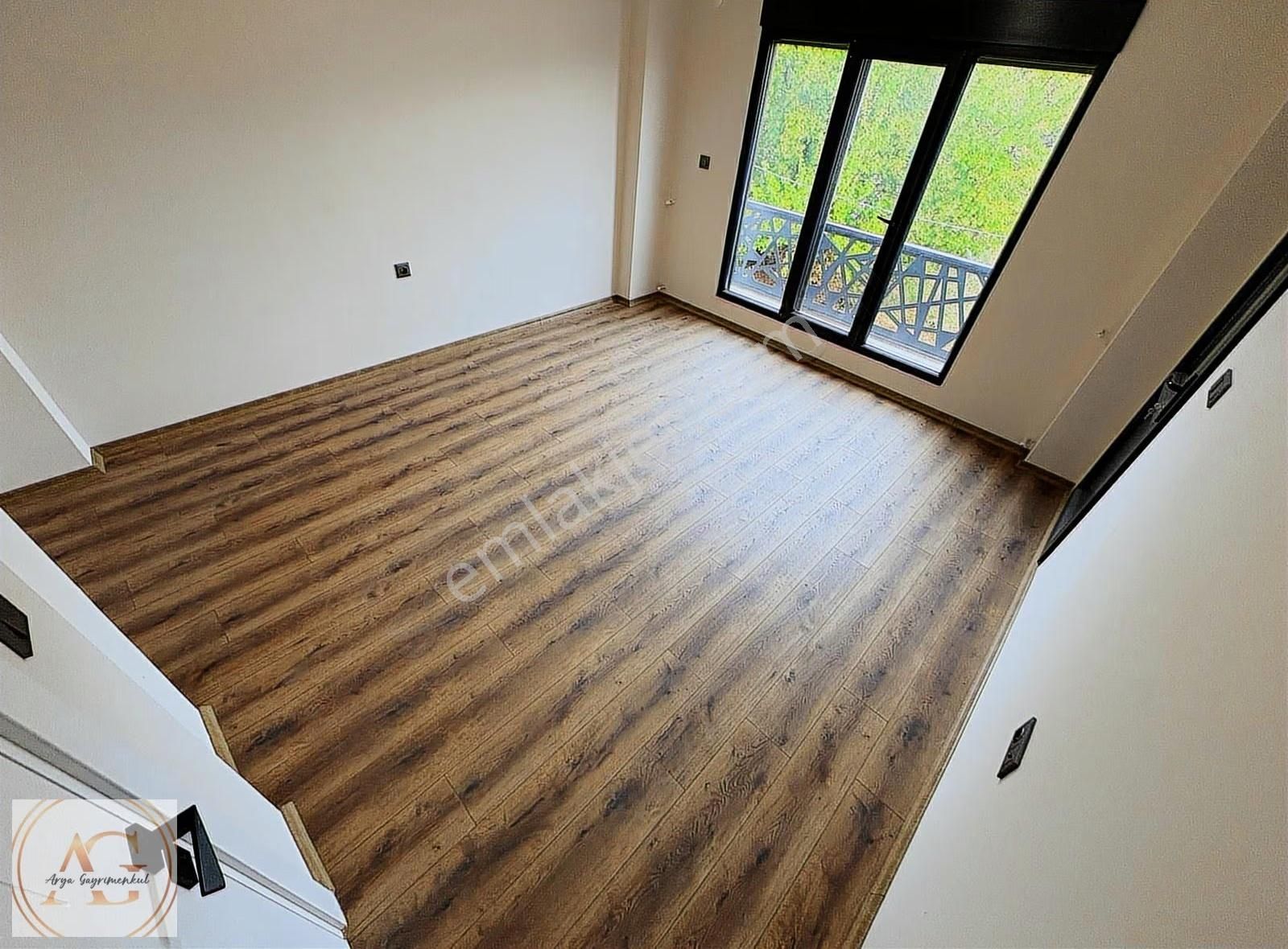 Arya Gayrimenkul'den Akçay'da Şık Tasarımlı 4+1 Lüks Villa - Görsel 6