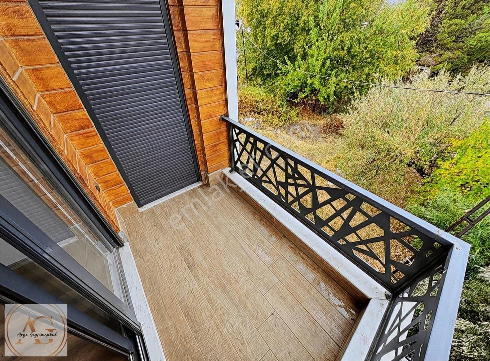 Arya Gayrimenkul'den Akçay'da Şık Tasarımlı 4+1 Lüks Villa - Görsel 28