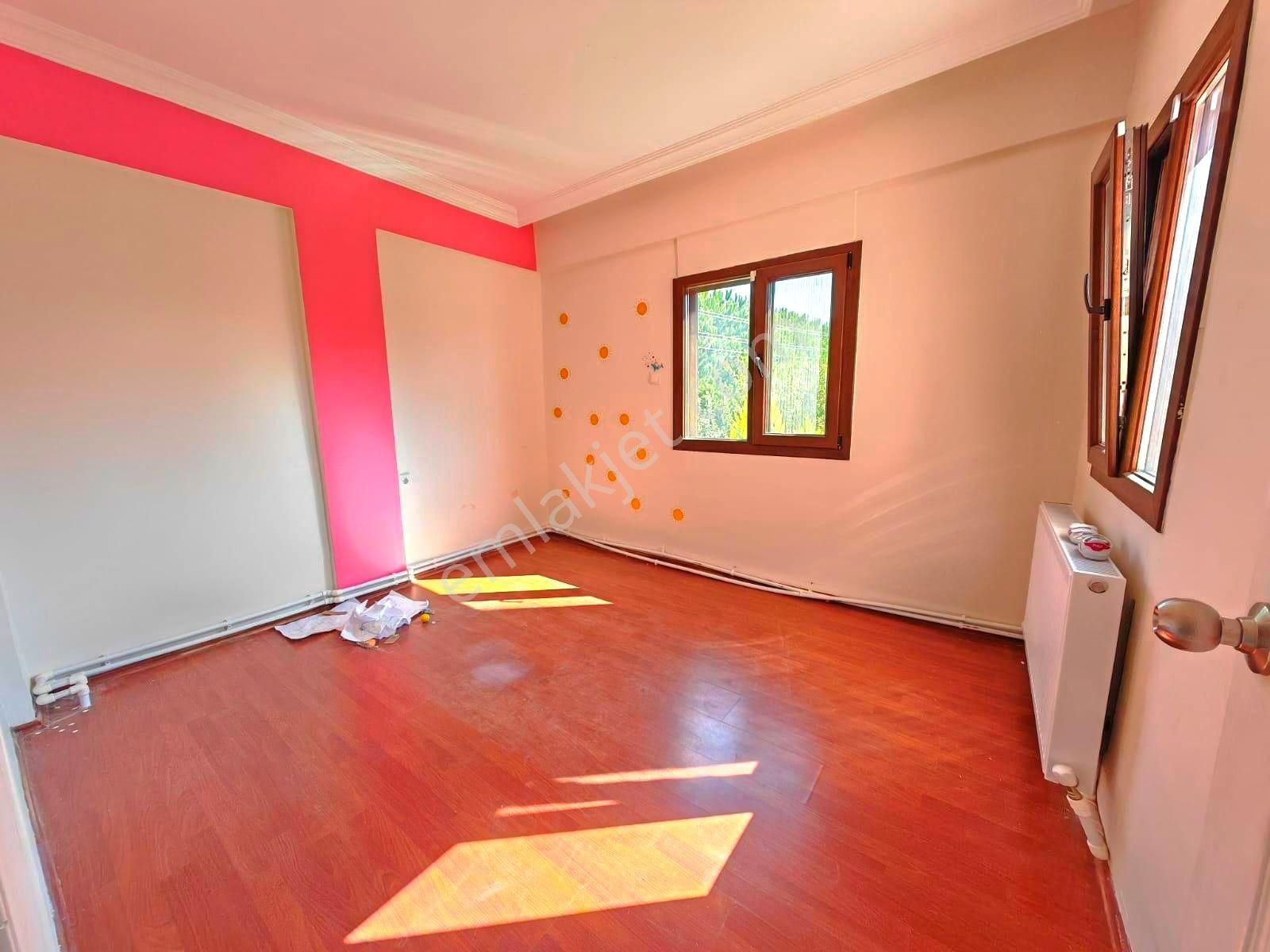 Kuşadasında Plaja 200 Mt.avm'ye Çok Yakın Özel Havuzlu Geniş Bahçeli 4+1 Villa - Görsel 20