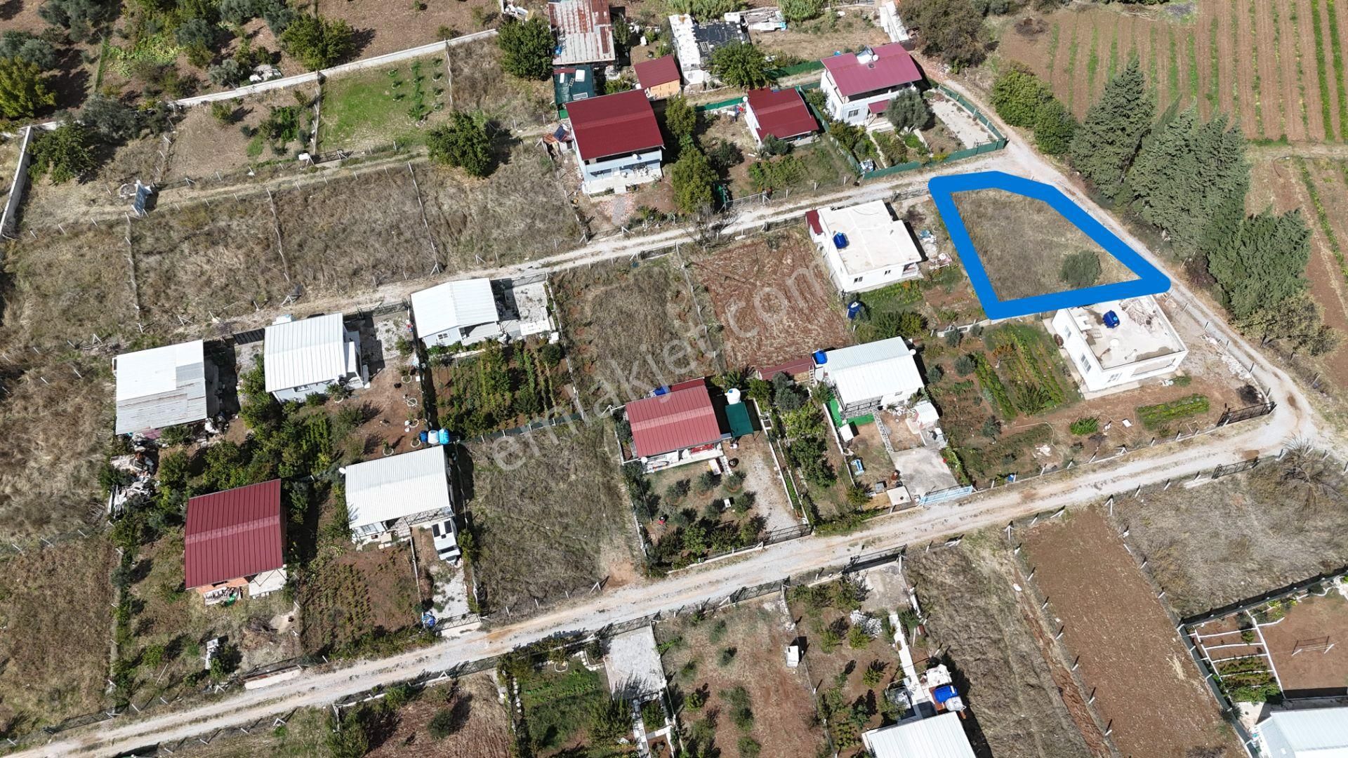 Torbalı Demircide 400 M2 Hisse Tapulu Köşe Arsa Ulaşıma Yakın Elektrik Su Var İzmir - Görsel 15