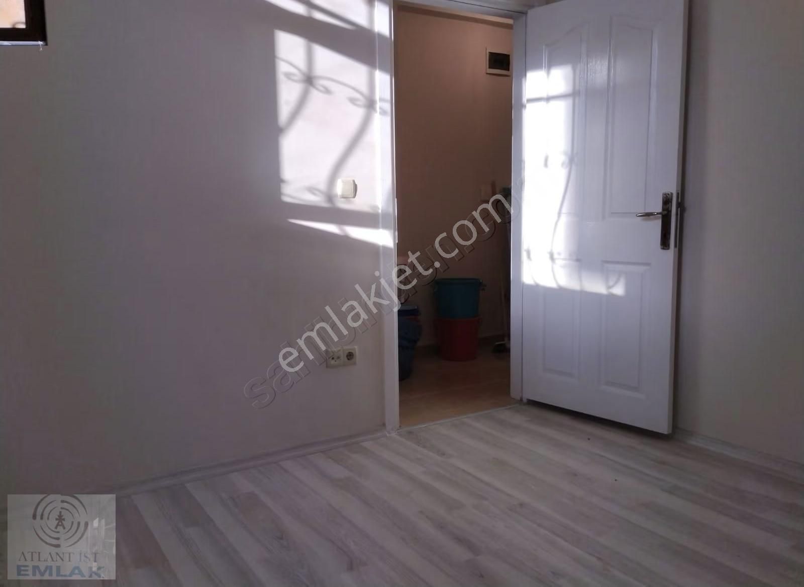Kayışdağı Dörtyol Işıklarda 1+1 Bakımlı Kombili Kapalı Mutfaklı - Görsel 11