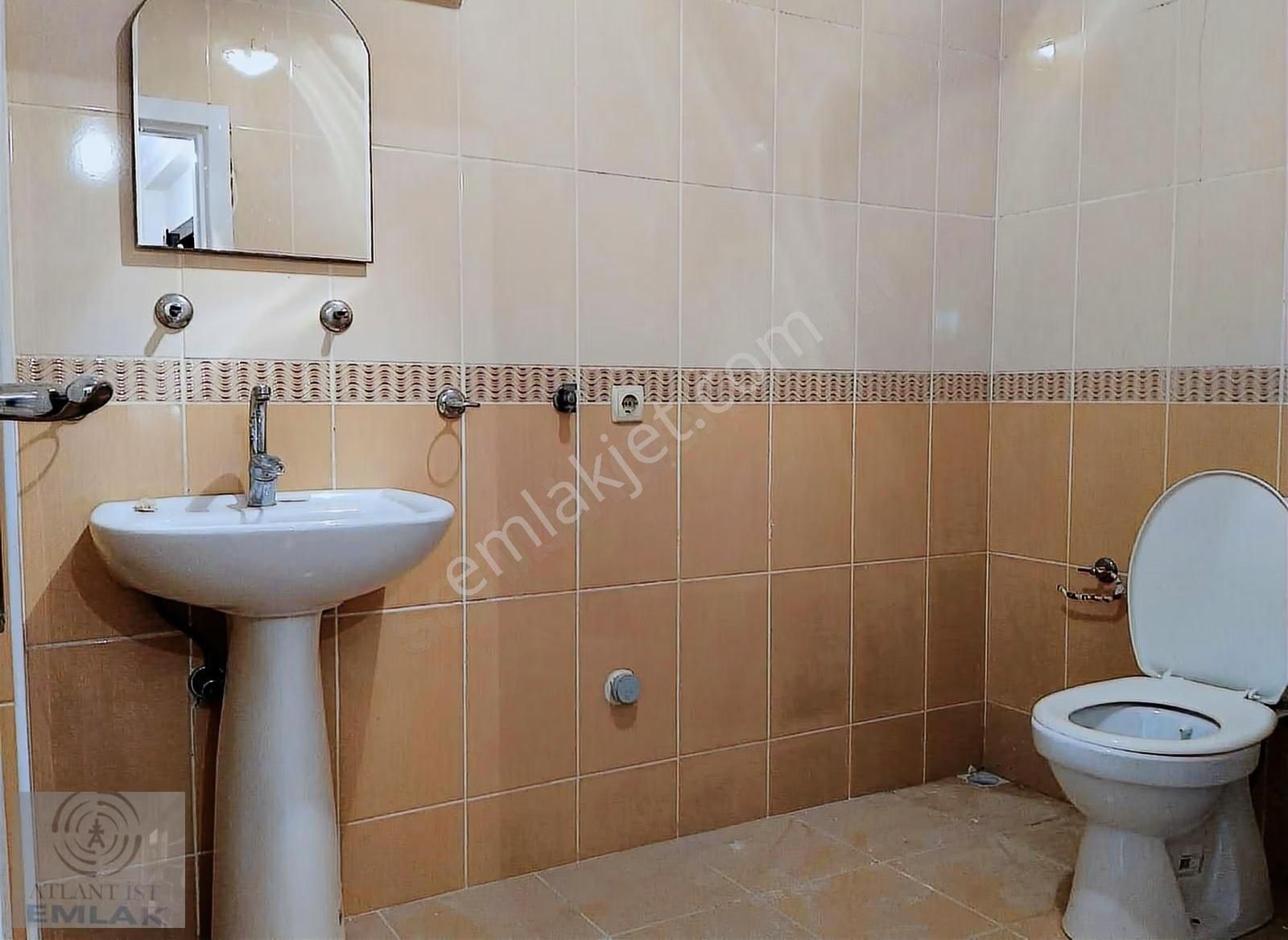 Kayışdağı Dörtyol Işıklarda 1+1 Bakımlı Kombili Kapalı Mutfaklı - Görsel 8