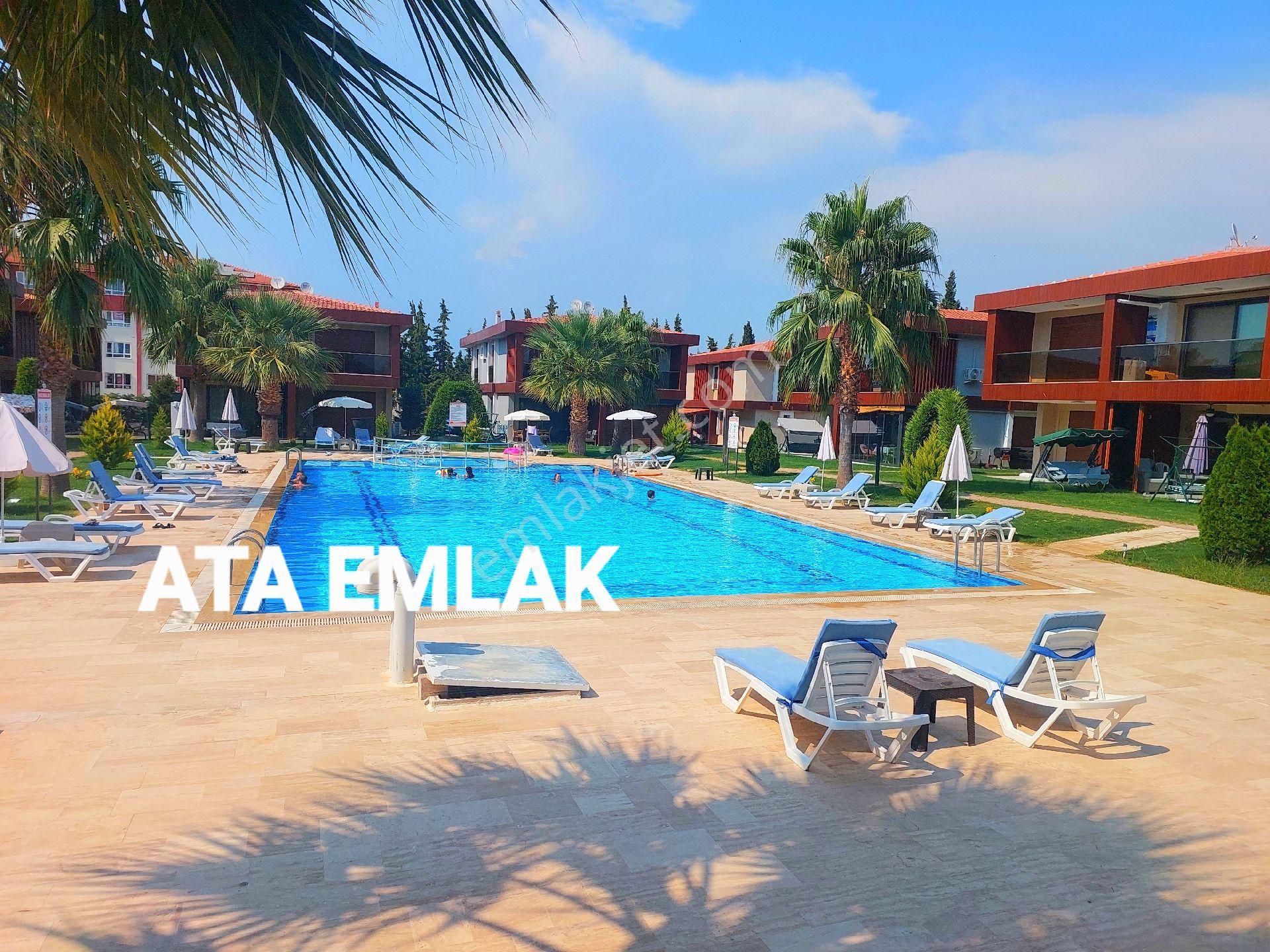 Kuşadasında Plaja Çok Yakın Havuzlu Sitede Otoparklı Bahçeli Villa - Görsel 30