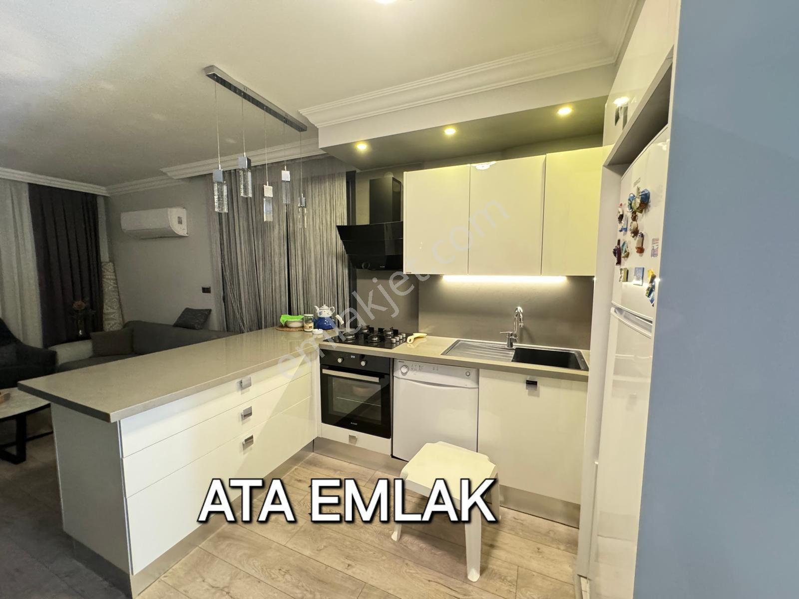Kuşadasında Plaja Çok Yakın Havuzlu Sitede Otoparklı Bahçeli Villa - Görsel 19