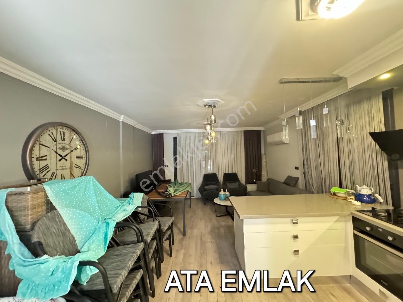 Kuşadasında Plaja Çok Yakın Havuzlu Sitede Otoparklı Bahçeli Villa - Görsel 18