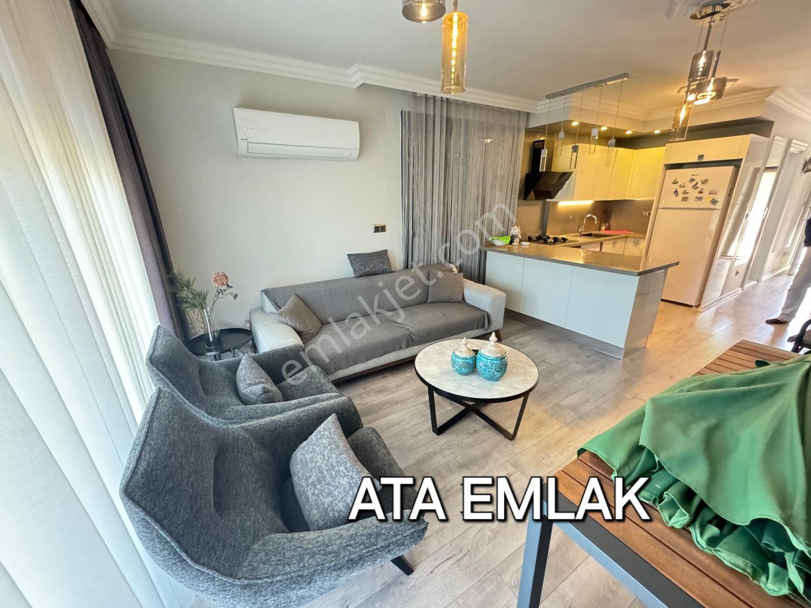 Kuşadasında Plaja Çok Yakın Havuzlu Sitede Otoparklı Bahçeli Villa - Görsel 17