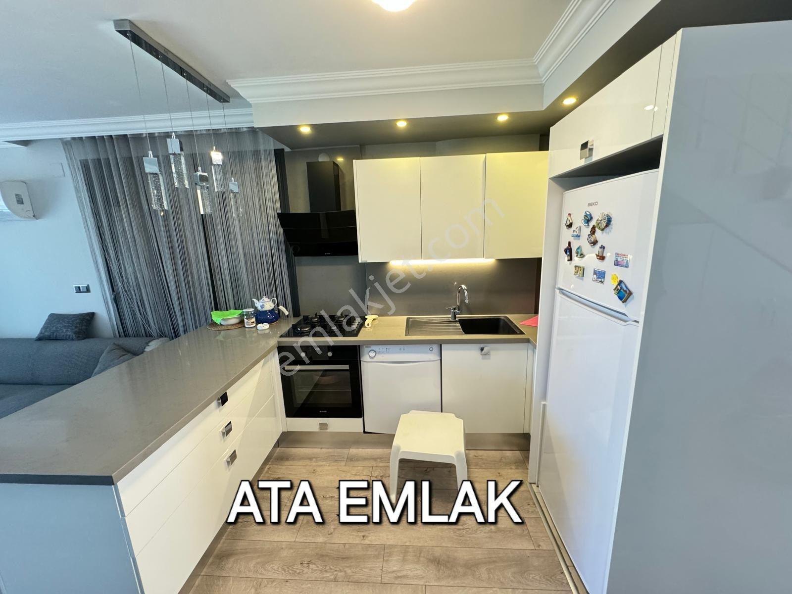 Kuşadasında Plaja Çok Yakın Havuzlu Sitede Otoparklı Bahçeli Villa - Görsel 14