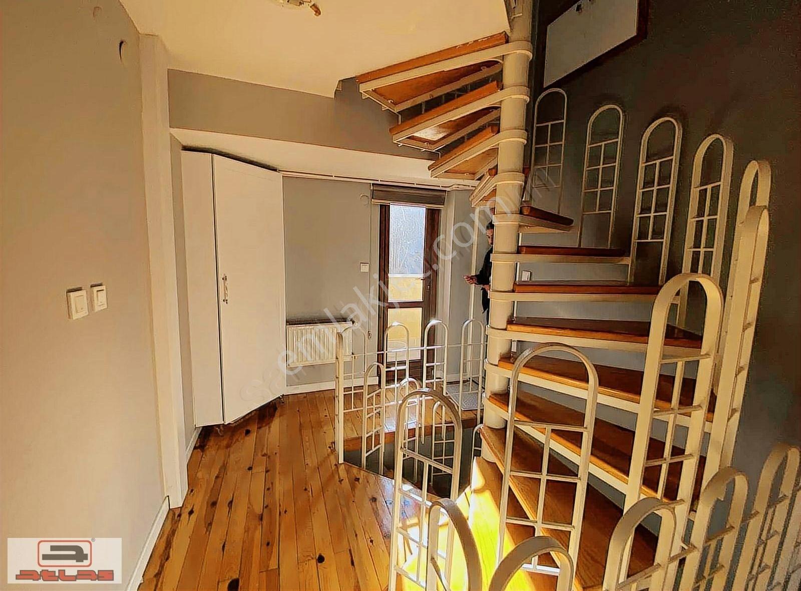 Atlas Emlak Sapanca Takaslı Satılık Göl Manzaralı Villa - Görsel 6
