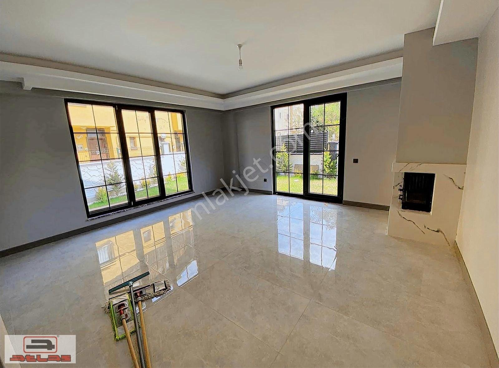 Atlas Emlak Sapanca Satılık Müstakil Özel Bahçeli Villa - Görsel 4