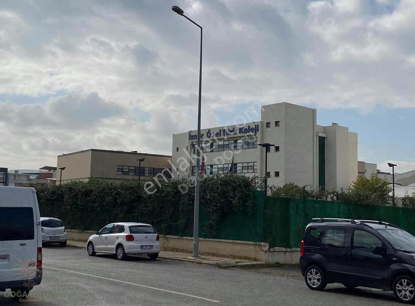 Doğa Dostu'ndan Ege Üniv. Yakını Titanic Evleri 3+1 Satılık - Görsel 2