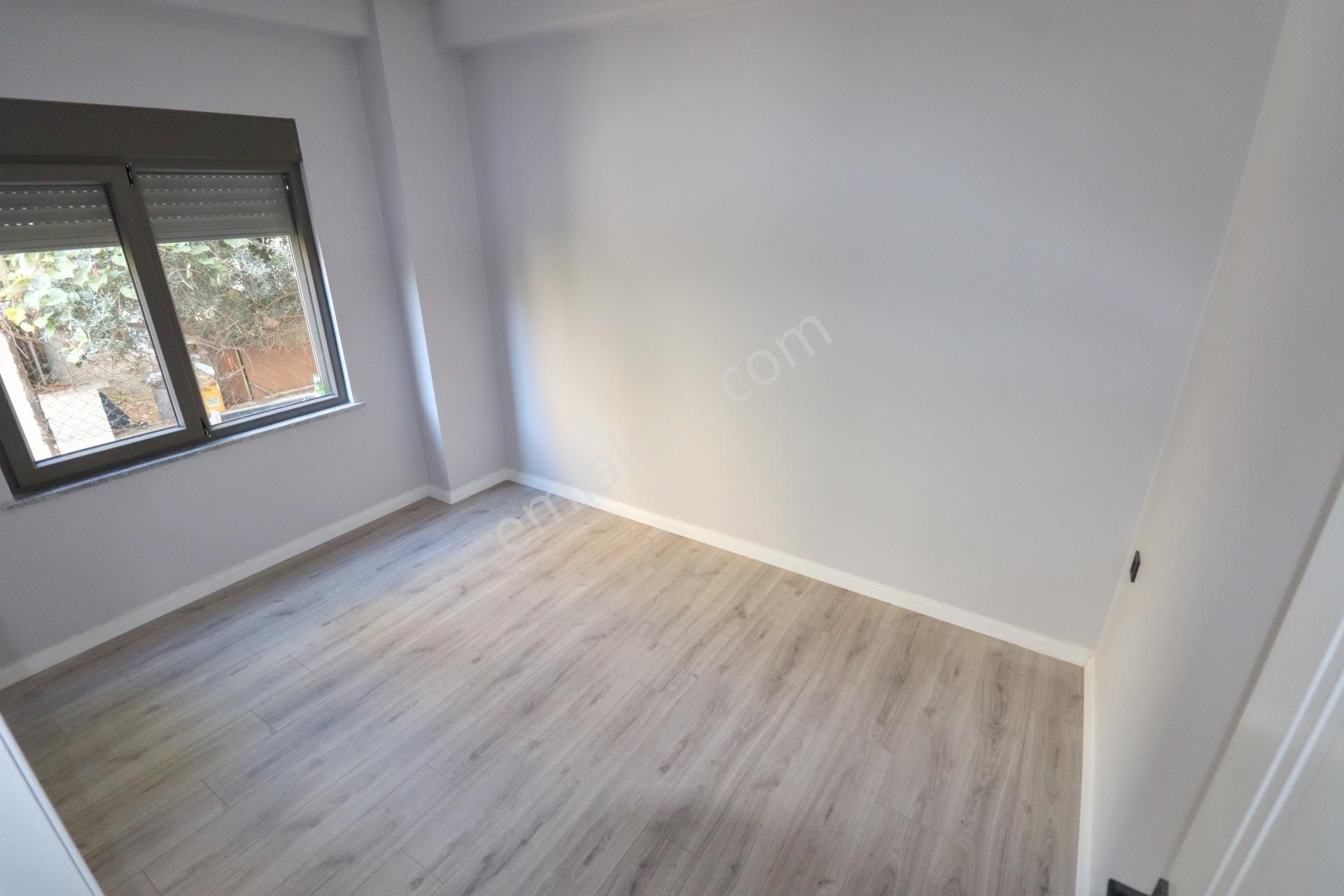Altınoluk Merkezde Satılık Bahçeli Garajlı 2+1 Sıfır Daire - Görsel 19