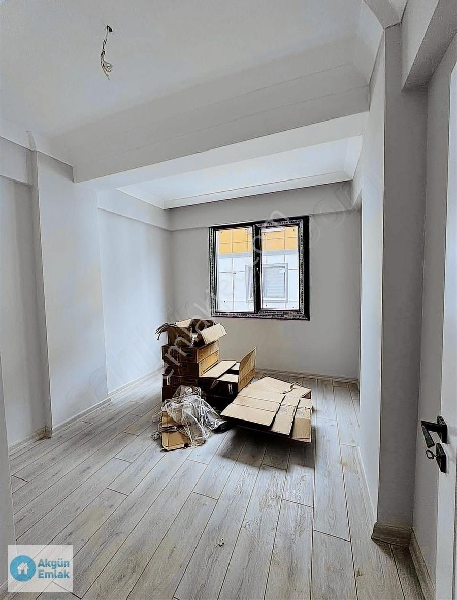 Hürriyet Mahallesi Parkhisar Yakını 2+1 80 M2 Daire - Görsel 8