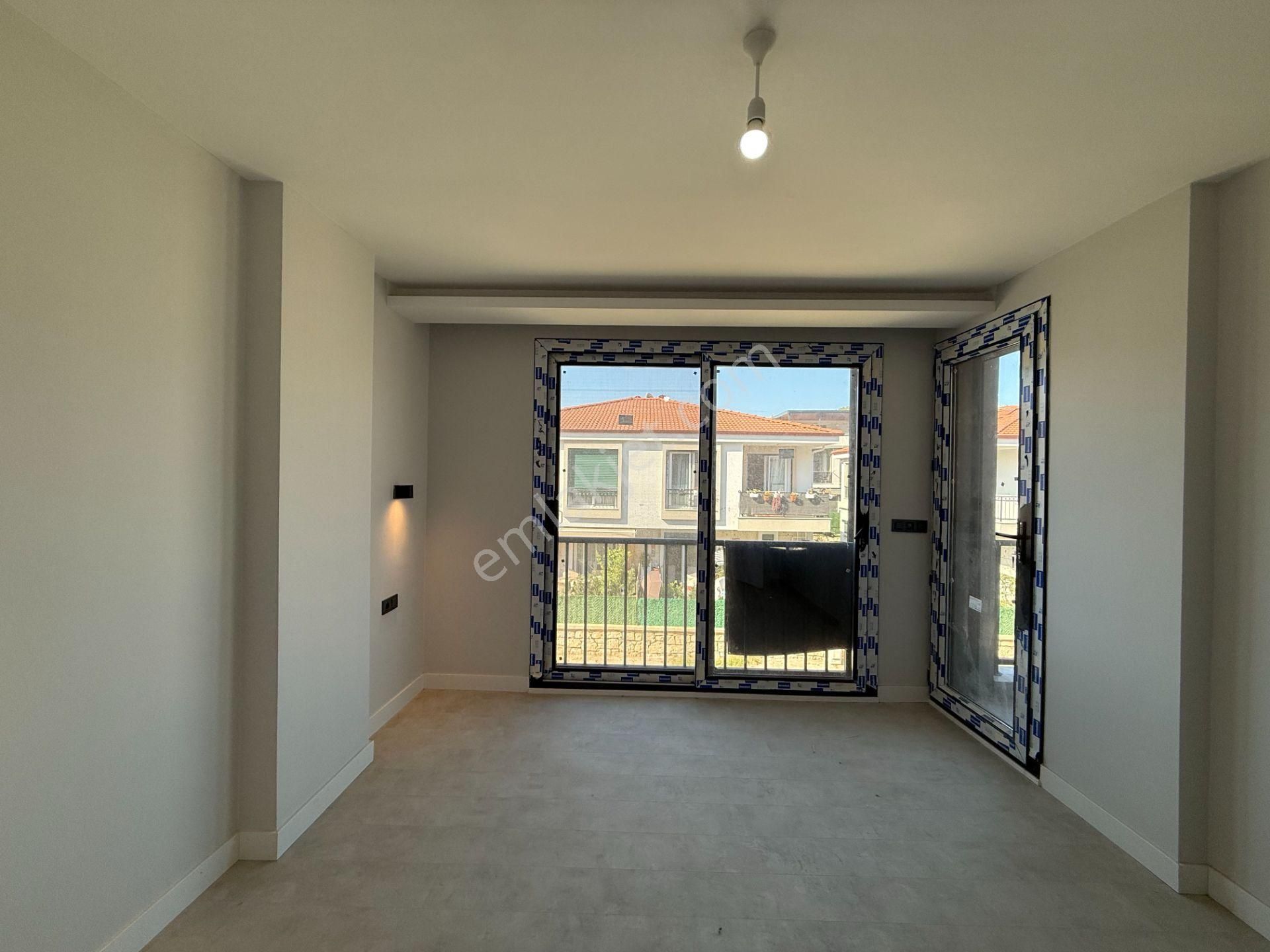 Seferihisar Çolakibrahimbey Mahallesi’nde Merkezi Konumda Satılık Villa - Görsel 21