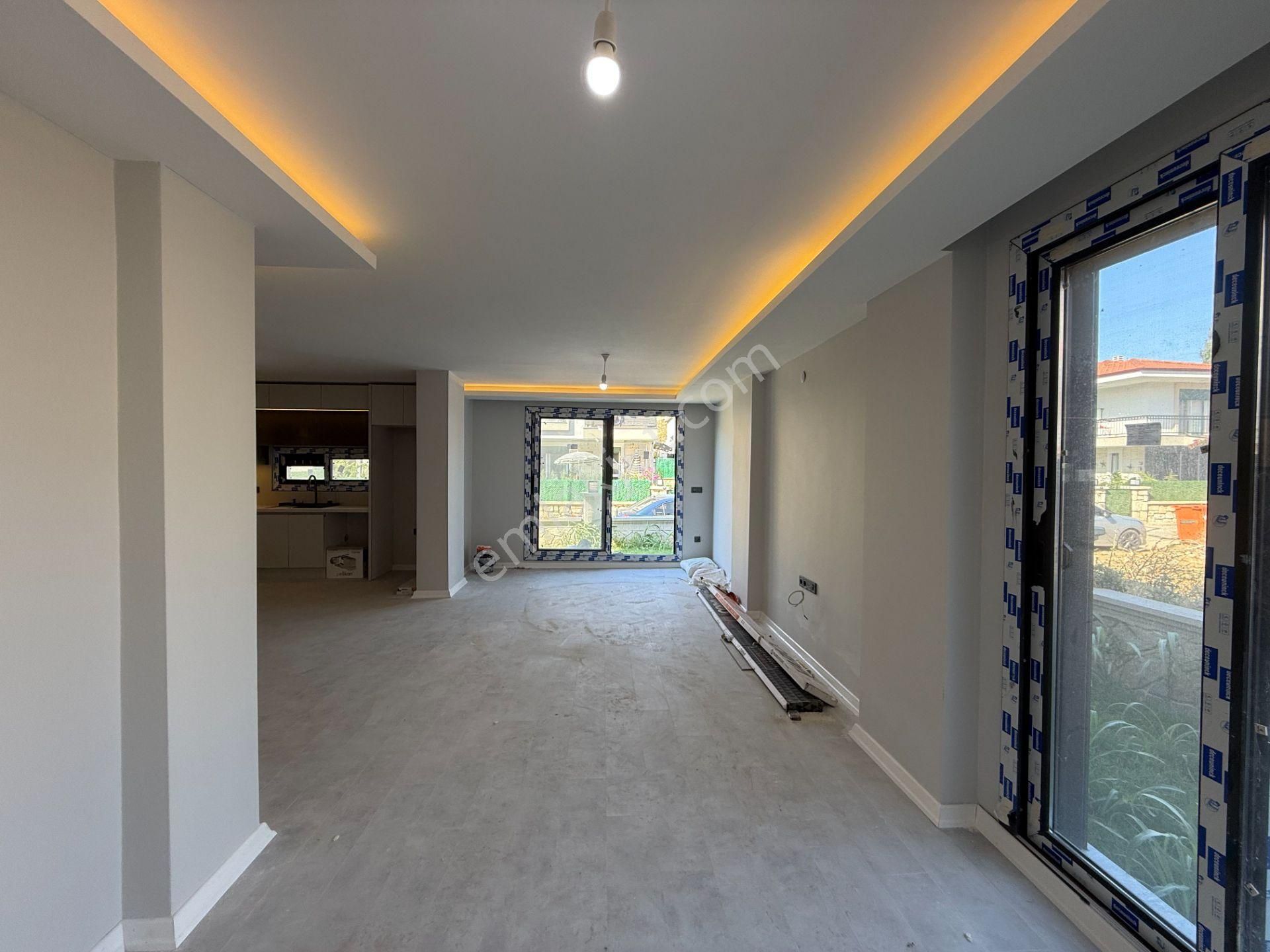 Seferihisar Çolakibrahimbey Mahallesi’nde Merkezi Konumda Satılık Villa - Görsel 12