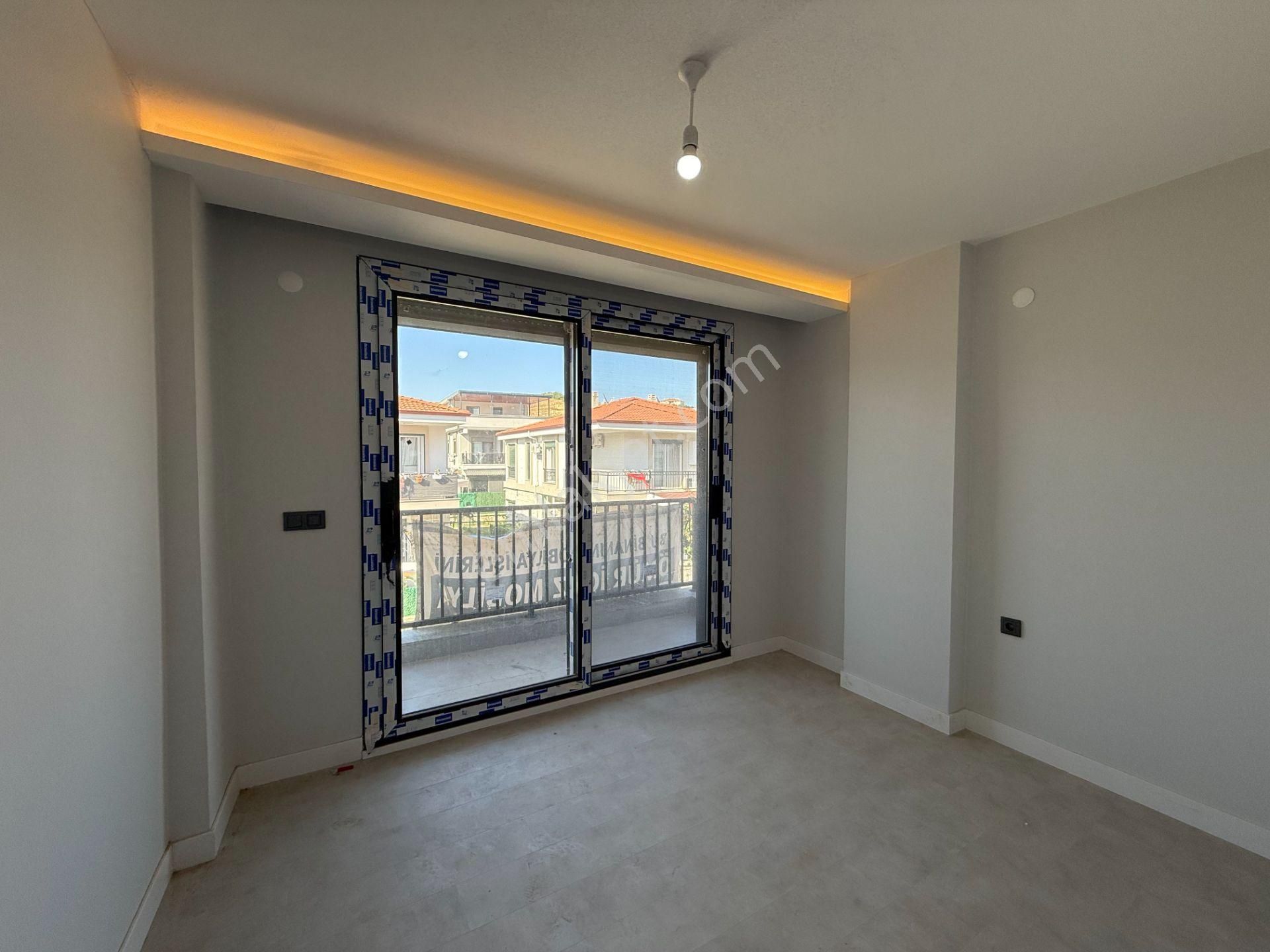 Seferihisar Çolakibrahimbey Mahallesi’nde Merkezi Konumda Satılık Villa - Görsel 26