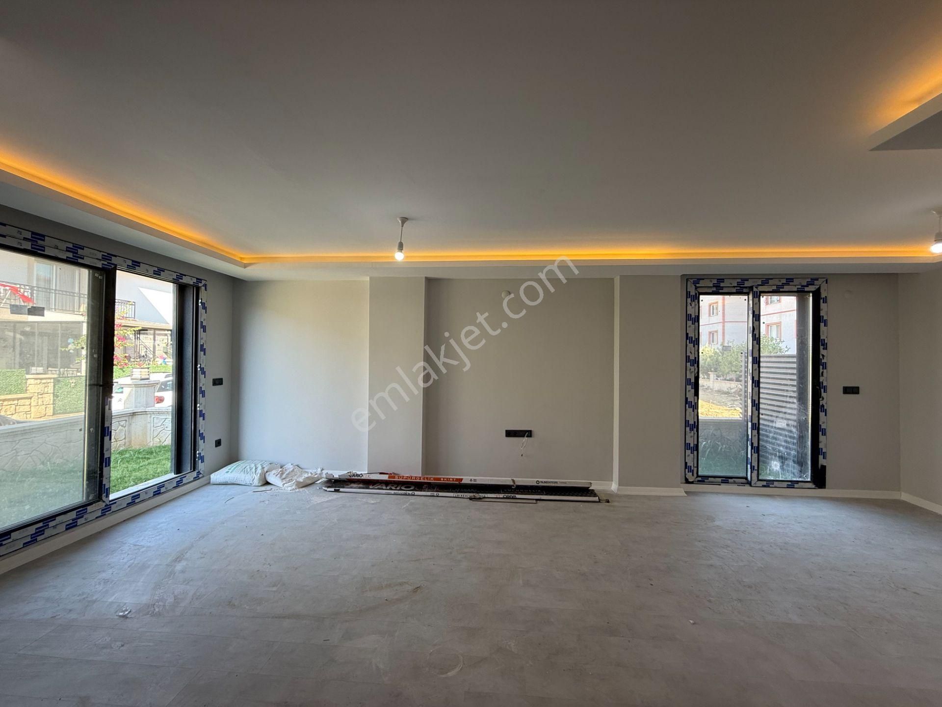 Seferihisar Çolakibrahimbey Mahallesi’nde Merkezi Konumda Satılık Villa - Görsel 11