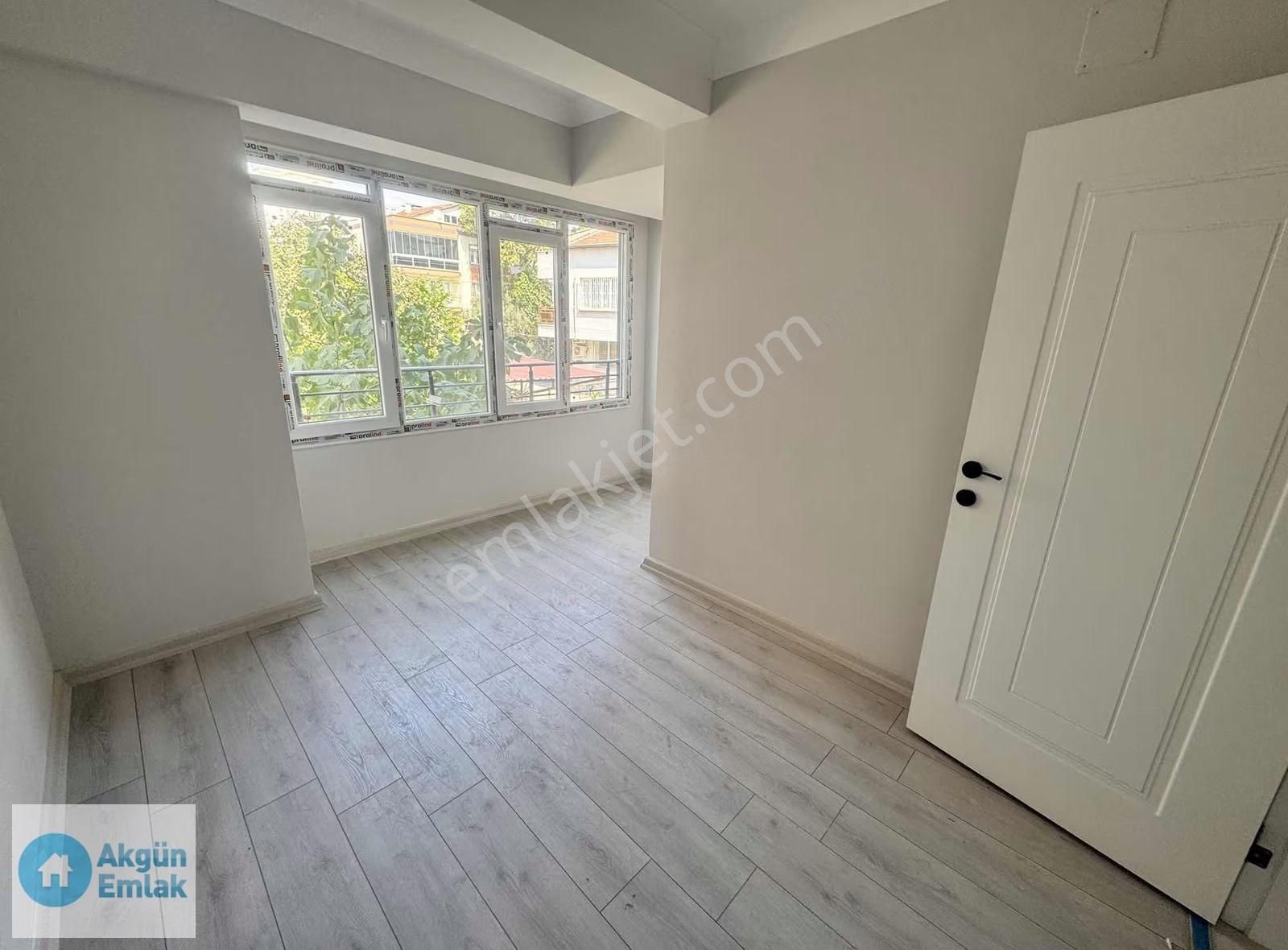 Hürriyet Mahallesi Özel Doğuş Hastanesi Yakını 90 M2 2+1 Daire - Görsel 3