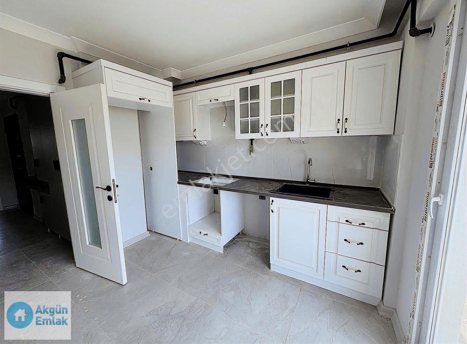 Hürriyet Mahallesi Özel Doğuş Hastanesi Yakını 90 M2 2+1 Daire