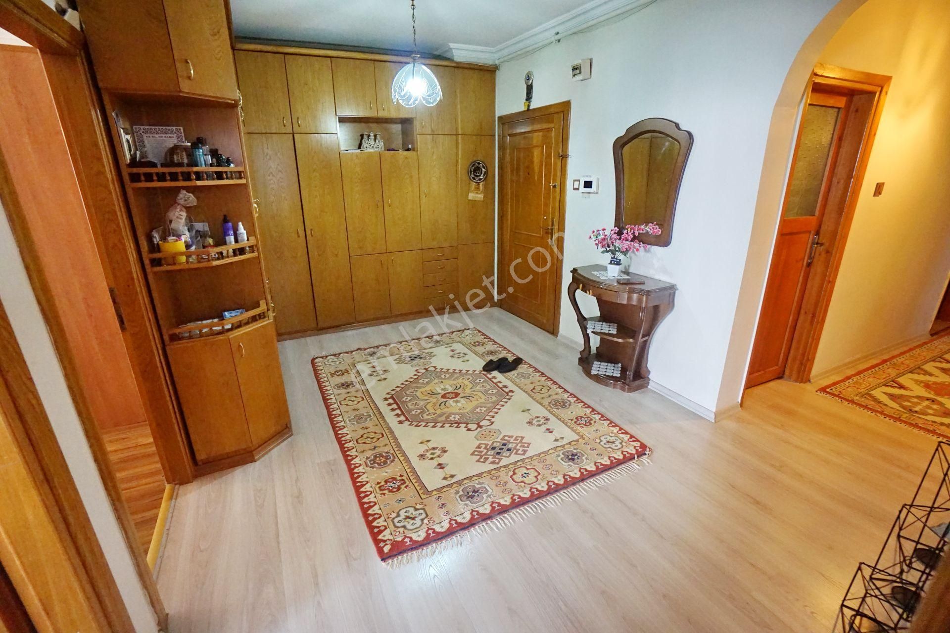 Meral R1832 Cennet Mh Hürriyet Cd Asansörlü Çok Geniş 3+1 Arakat - Görsel 16