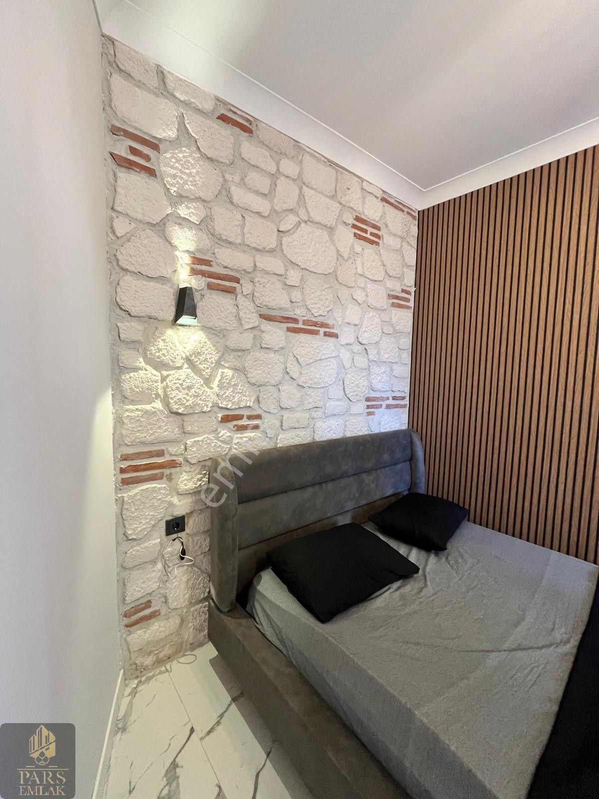 Parstan Kızılkeçilide Doğayla İç İçe Modern 1+1 Müstakil Ev - Görsel 3