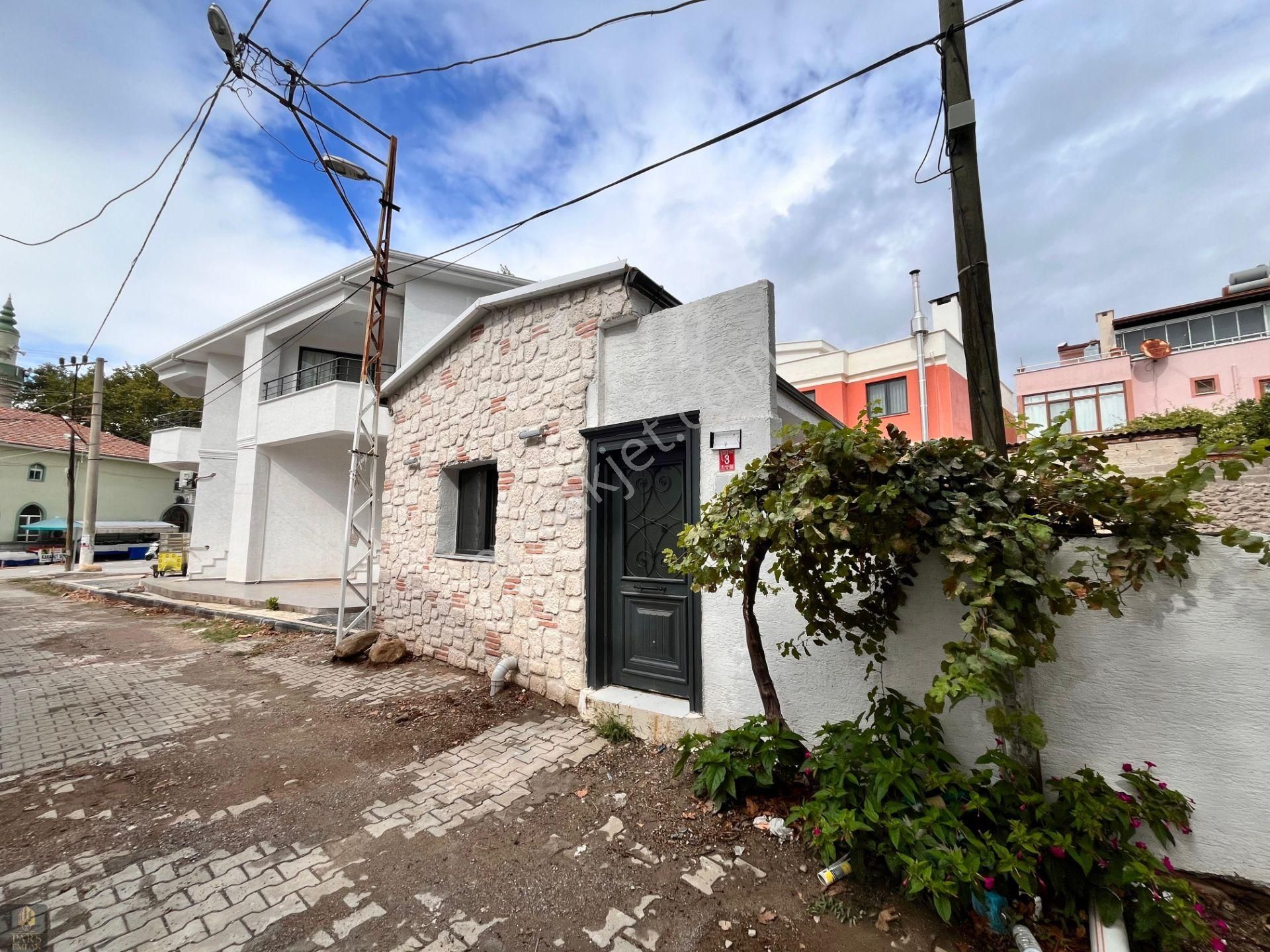 Parstan Kızılkeçilide Doğayla İç İçe Modern 1+1 Müstakil Ev - Görsel 31