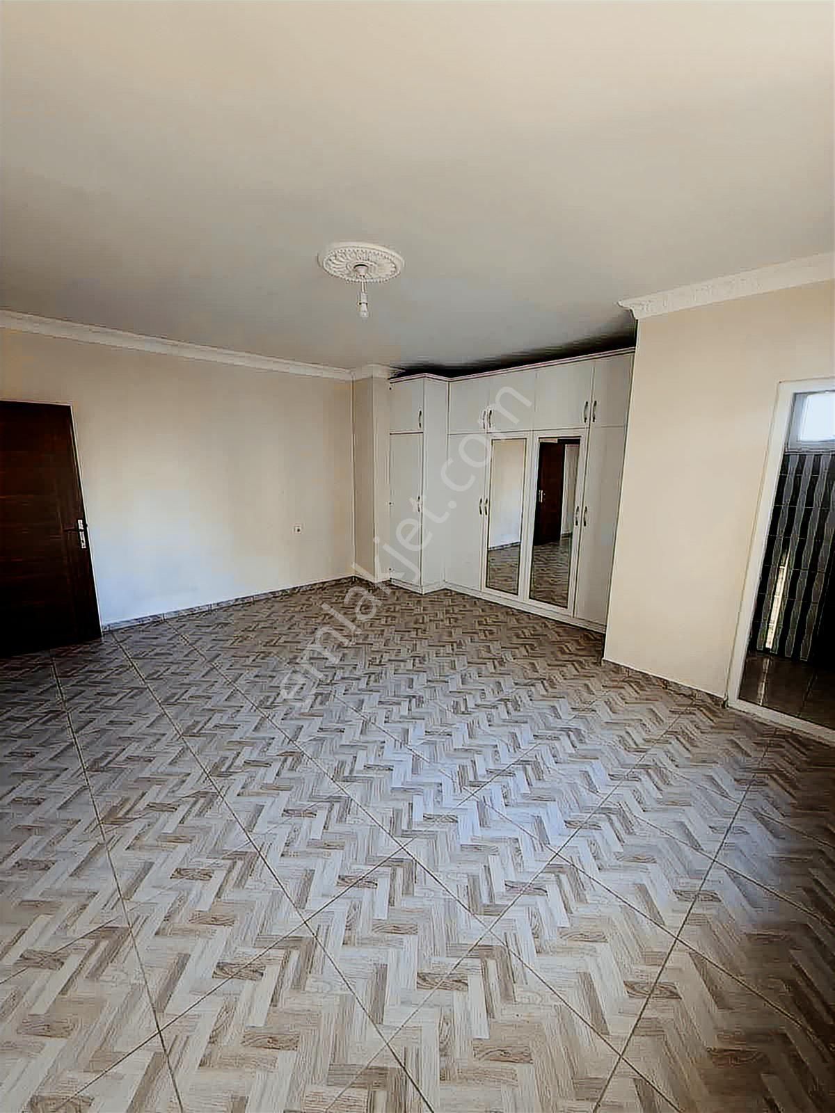 Kılıç Group Tan Satılık Bahçelievler Ana Yol 4+1 Ara Kat Daire - Görsel 23