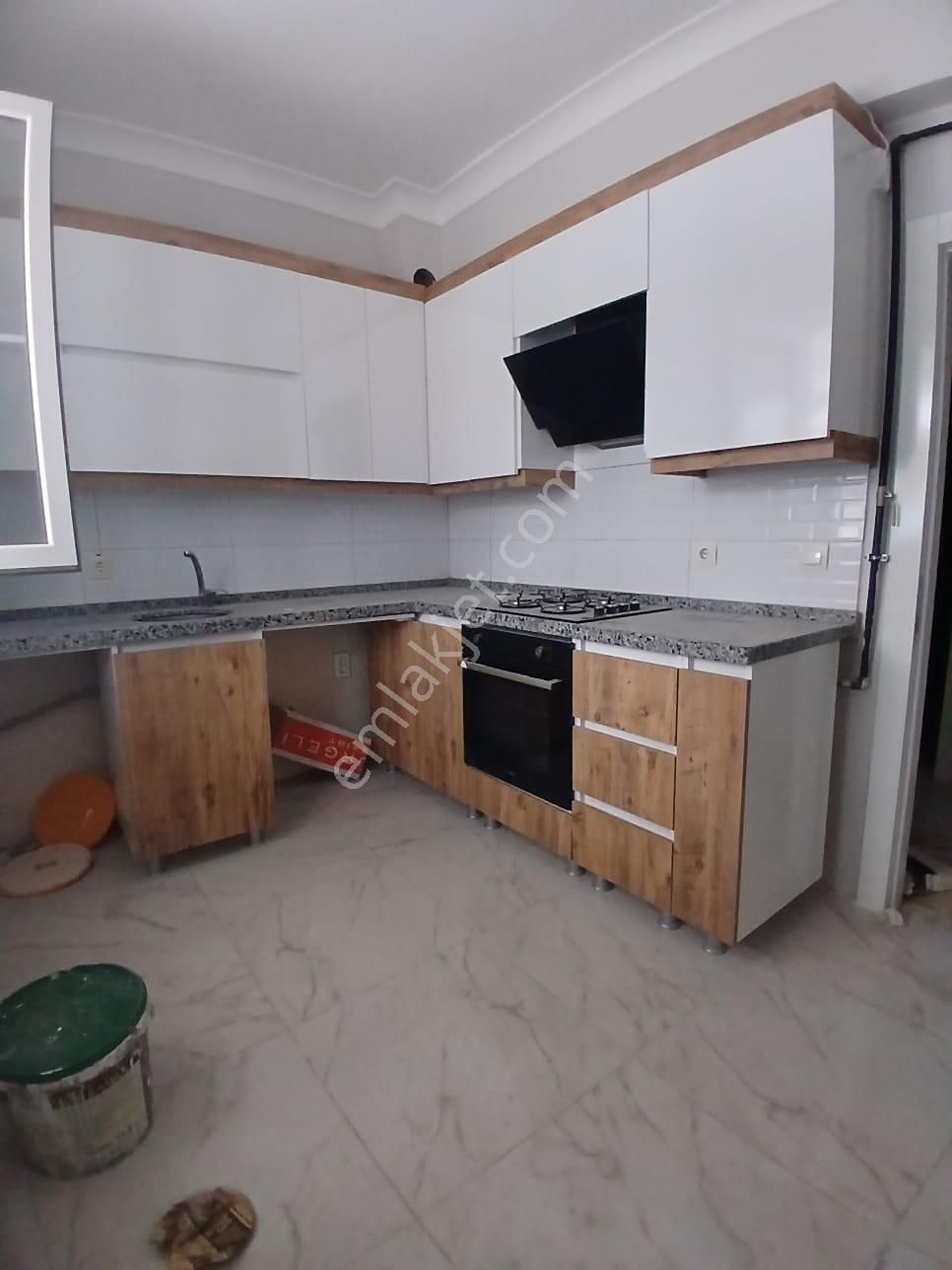 //bilici Gayrimenkulden// 3+1 Melih Gökçek Bulvarında Bahçe Katı