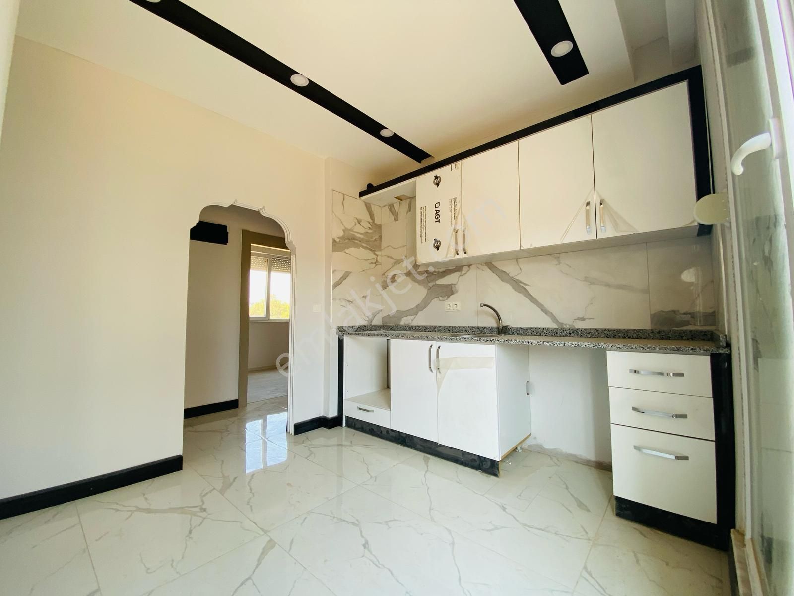 Fevzi Çakmak Mahallesinde 2+1 Satılık Daire