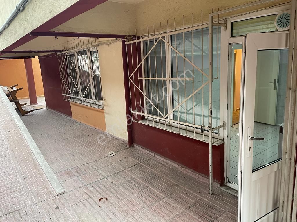 Atatürk İlkokulu Yanında Doğalgazlı Bahçe Katı Kiralık Daire - Görsel 2