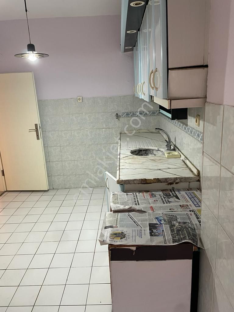 Atatürk İlkokulu Yanında Doğalgazlı Bahçe Katı Kiralık Daire - Görsel 3