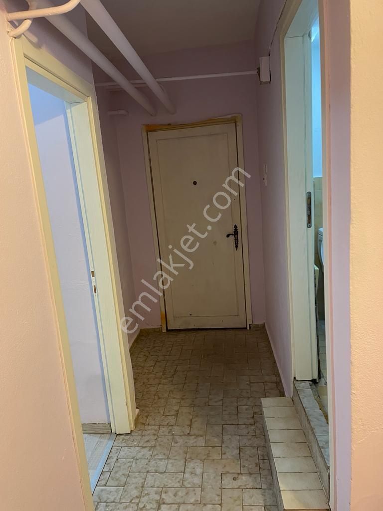 Atatürk İlkokulu Yanında Doğalgazlı Bahçe Katı Kiralık Daire - Görsel 9