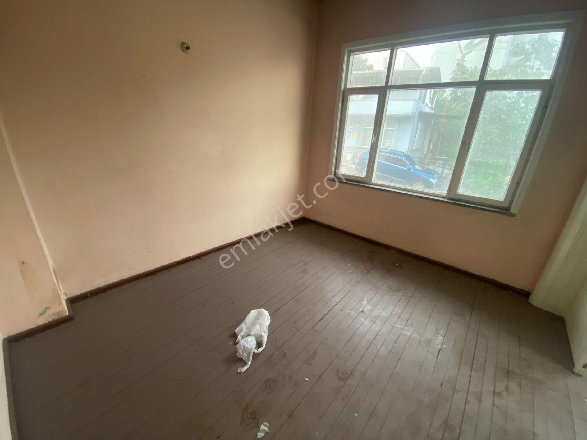 Furkan Emlak'tan Kadifekale Mevkisinde 208m2 Arsa Alanı İçerisinde 3 Katlı Müstakil Ev - Görsel 11