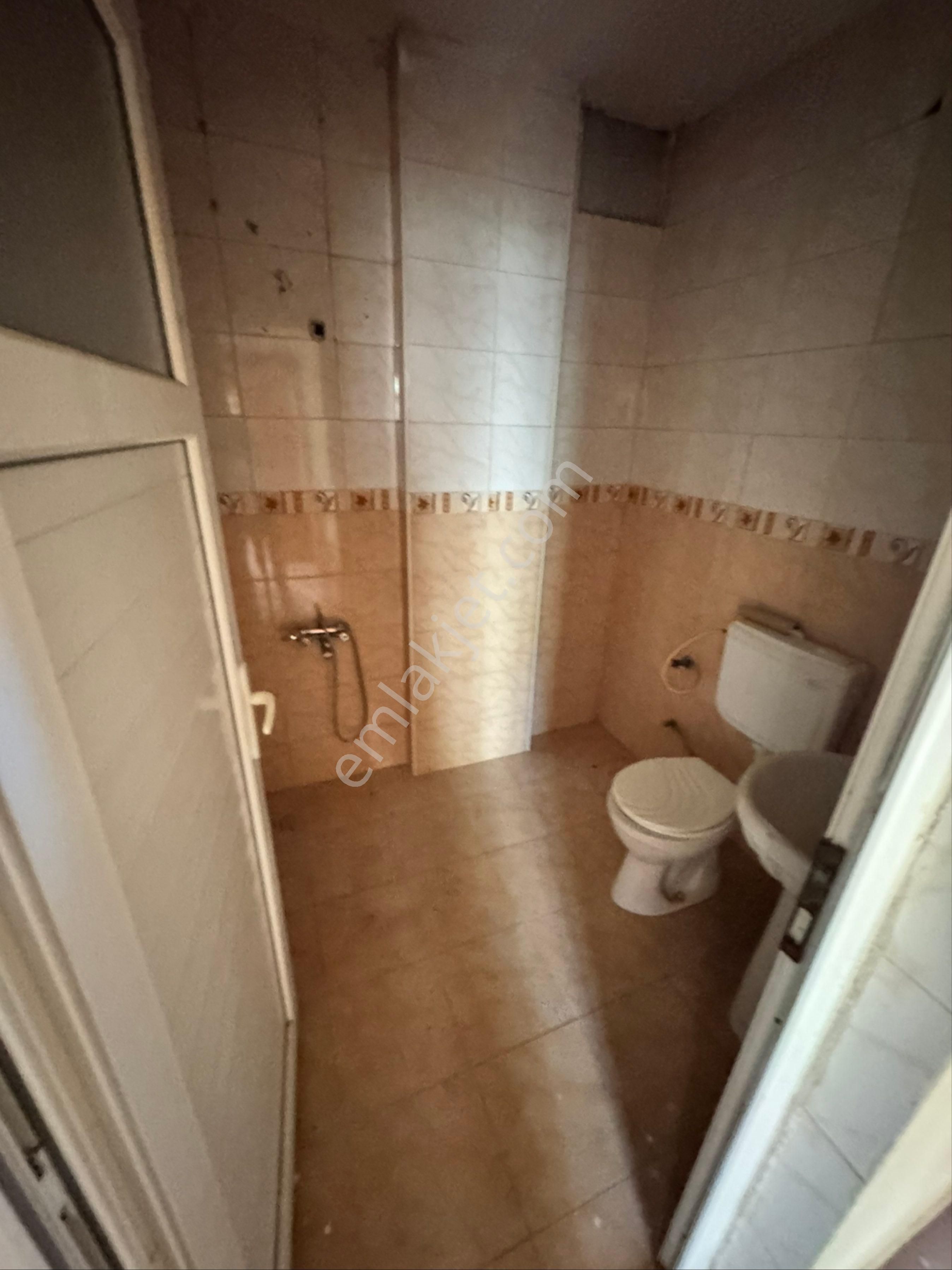 Saricam Gultepede Tek Katli Mustakil Satliktir - Görsel 4