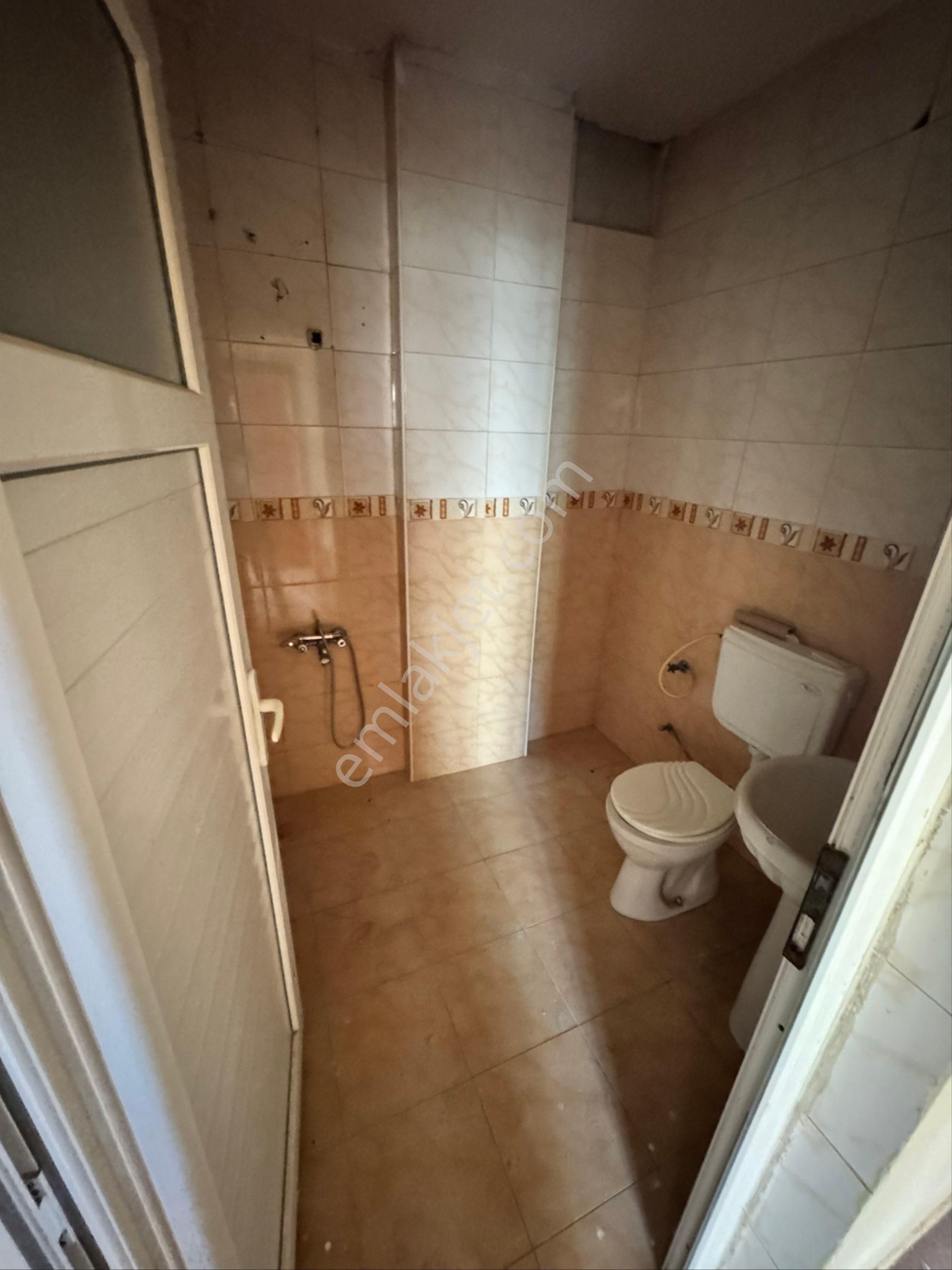 Saricam Gultepede Tek Katli Mustakil Satliktir - Görsel 5